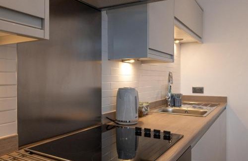 Swillington Apartment | Swillington Retreat: Modern 2BD Flat in Leeds