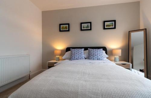 Swillington Apartment | Swillington Retreat: Modern 2BD Flat in Leeds