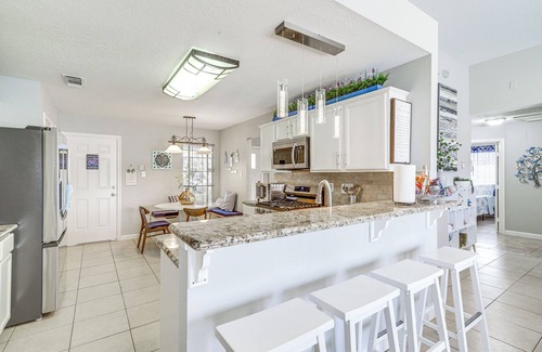 Spring House | Swim & Unwind: Pet-Friendly Home in Spring!