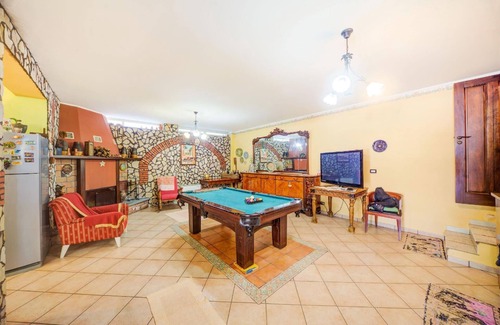 Fiumefreddo di Sicilia House | Swimming pool with jacuzzi, tropical park, prestigious stay, pool table, 2 kms from the beach