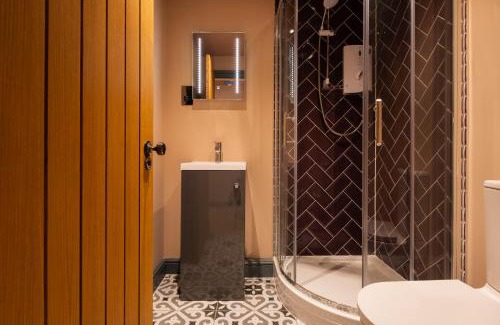 Easton Apartment | Swiper - 1 Bedroom Luxury Apartment by Mint Stays