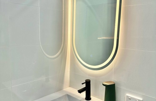 Rozelle Apartment | Sydney Premium Studio · Renovated 2024