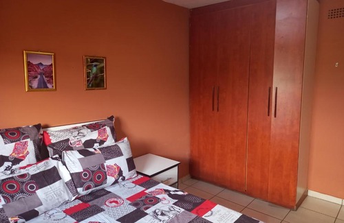 Greater Johannesburg Metropolitan Area Apartment | Sydney Z. Students Res