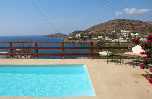 Kini House | Syriani