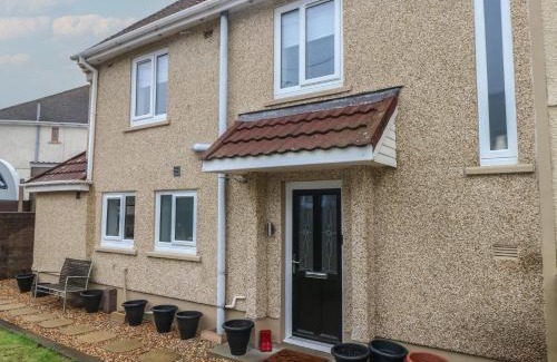 Margam House | Tŷ&nbspDrws Nesaf