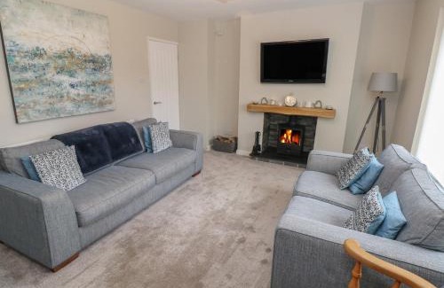 Margam House | Tŷ&nbspDrws Nesaf