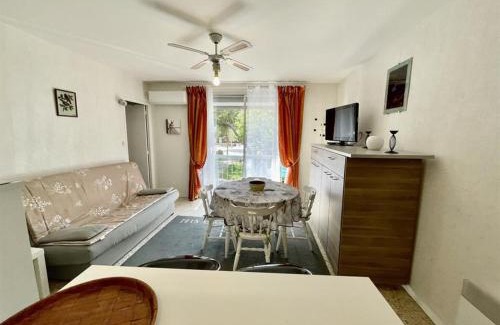 Balaruc-les-Bains Apartment | T2 à Balaruc-les-Bains, Clim, Parking, 4 pers - FR-1-503-150