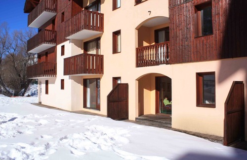 La Salle-les-Alpes Apartment | T2 at the foot of the slopes in Residence ALPAGA SERRE CHEVALIER 1400