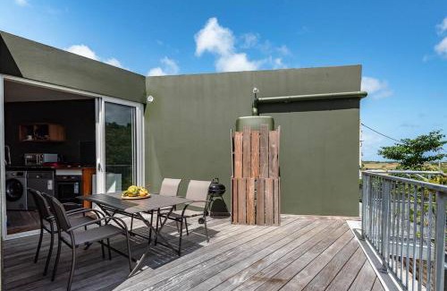 Petit-Canal Apartment | T2 chaleureux & piscine en pleine nature