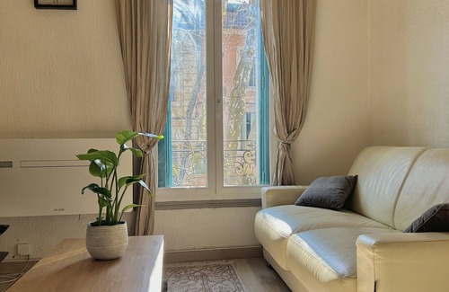 Lunel Apartment | T2 Chic and vintage in the heart of Lunel (15 mn from the sea)