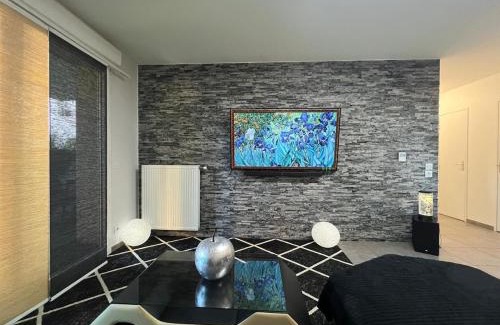 Vaulx-en-Velin Apartment | T2 cosy et rénové avec terrasse - proche de Lyon
