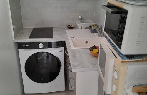 Balaruc-les-Bains Apartment | T2 of 28 m2 any comfort, ideally placed.