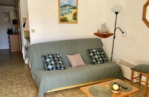 Les Sablettes Apartment | T2 rental with private pool in Les Sablettes
