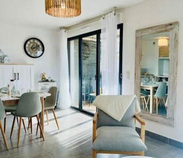 Villeneuve-les-Maguelone Apartment | T3 cosy proche mer avec Parking