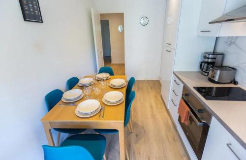 La Villette Apartment | T5 Idéal Groupes & Familles, St Charles-Joliette