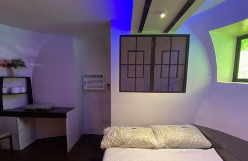 Taal Hotel | Taal Maranan Farmville Inc.