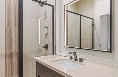 Clarkdale Hotel | Taawaki Inn