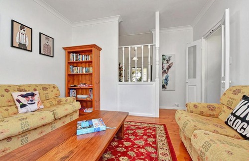 Bellbird House | Tabitha Hill Estate close to wineries and nature