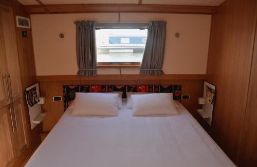 Parque das Nacoes Boat Rental | Tagus Marina