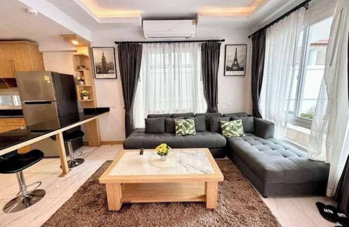 South Pattaya Villa | TagVilla Luxurious Pool Villa - Pattaya 04 Bedroom