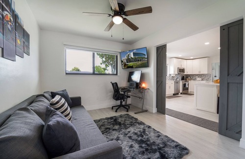 Ives Estates House | TahAri Vista ~ Refined & Renovated 4BR w/patio