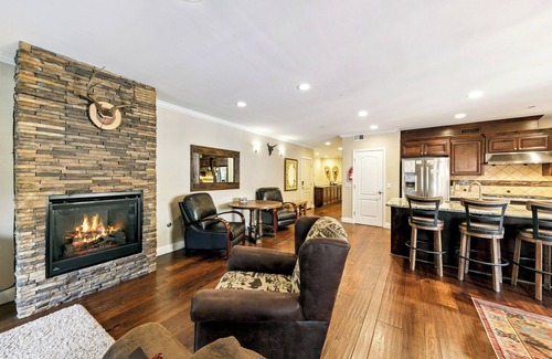 South Lake Tahoe House | Tahoe Woods #502 at Stateline - Lake, Heavenly Village, Slopes, A/C