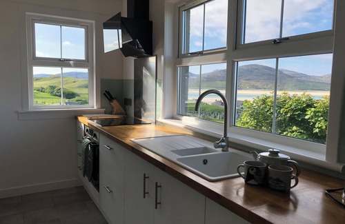 Harris Cottage | TAIGH MARSAILI, family friendly in Luskentyre, Isle Of Harris