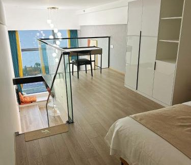 Huzhou Apartment | Taihu Lake Luxury Deluxe Duplex Apartment with Lake View