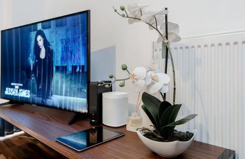 Cambridge Apartment | Tailored Stays - Flamsteed Duplex Apartment