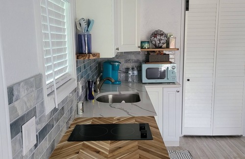Boynton Beach Apartment | Take it easy at this cozy little getaway in a quiet residential neighborhood