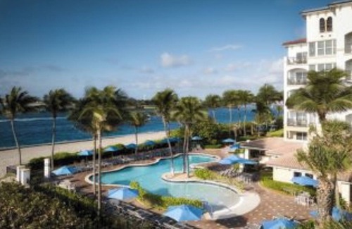 Palm Beach Shores Apartment | Take Your Valentine for a Week Stay at a Fabulous Beach Resort!