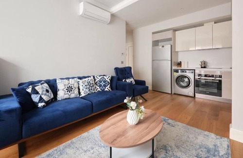 Taksim Apartment | Taksim Lagirio Residence - Deluxe One-Bedroom Apartment