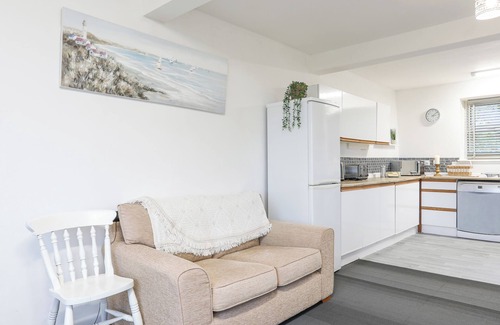 Rhyd-y-clafdy Cottage | TAL ERYR, pet friendly, country holiday cottage in Trefor