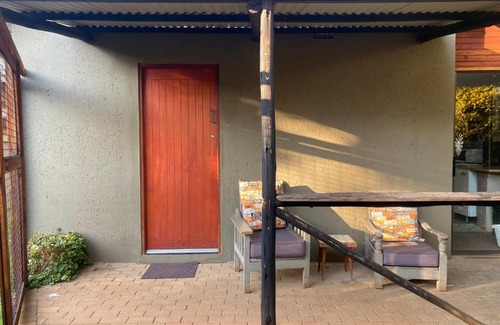 Benoni Bed & Breakfast | Tal Trees Siesta