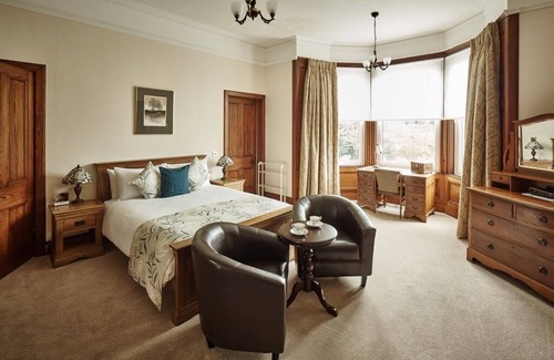 Nairn Bed & Breakfast | Tali Ayer