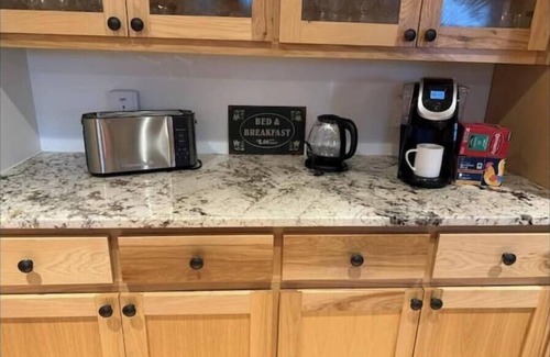 Gainesville House | Tall Tales Farmhouse Retreat