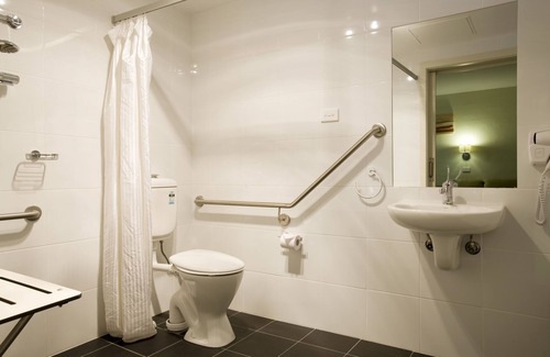 Ainslie Hotel | Tall Trees Ainslie Motel