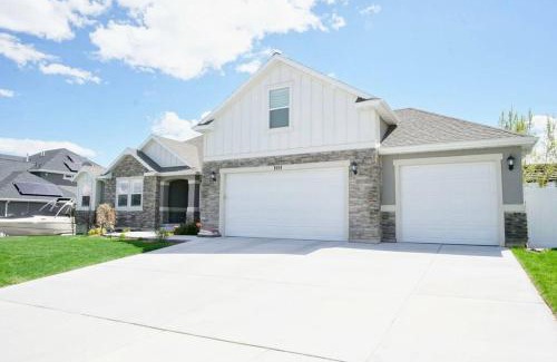 Saratoga Springs Apartment | Talus Ridge Retreat