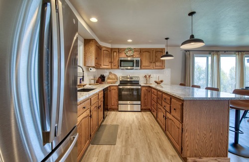 Hamilton Other | Tamarack Ranch - Mountain Getaway Home surrounded by acreage and views!