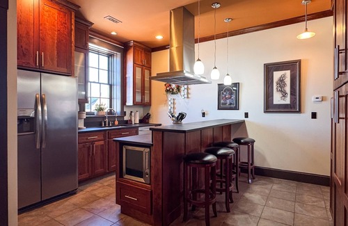 Washington Condo | Tamm Loft | River view, Downtown WashMo, Dog-friendly