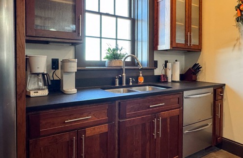 Washington Condo | Tamm Loft | River view, Downtown WashMo, Dog-friendly