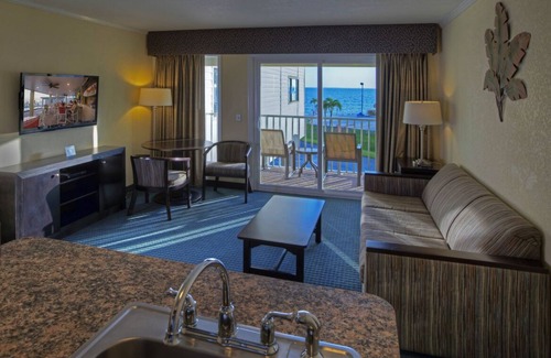 Rocky Point Condo | Tampa Bay Breezes Deal 1/1 Condo Sailport w/ all Amenities + Parking