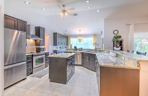 Seffner Community Alliance Cottage | Tampa-Seffner-Brandon FL 4 bed 2 bath family, pet- friendly house