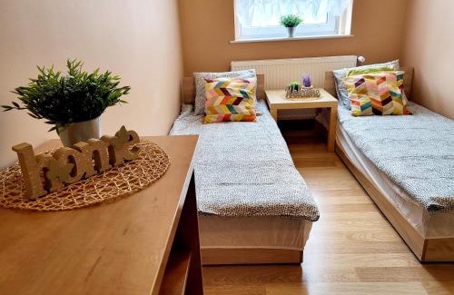 Grunwald House | Tanie spanie przy Targach Poznańskich - zameldowanie bezobsługowe-
