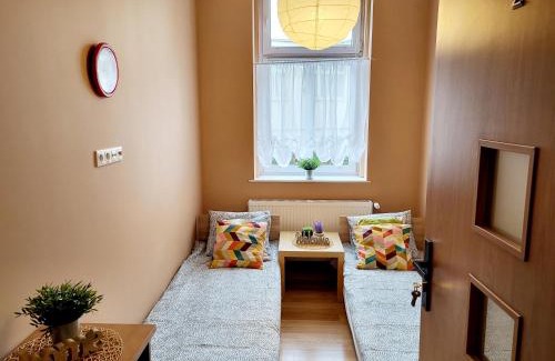 Grunwald House | Tanie spanie przy Targach Poznańskich - zameldowanie bezobsługowe-