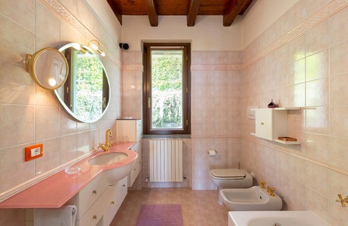 Meina Villa | Tantalizing villa with pool & panoramic views over the lake! - Villa Bellavista