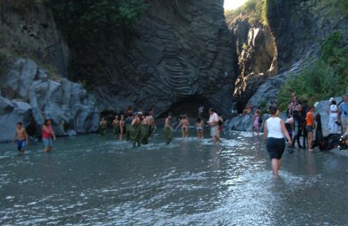 Nizza di Sicilia Apartment | Taormina Bay Lucia's House 3
