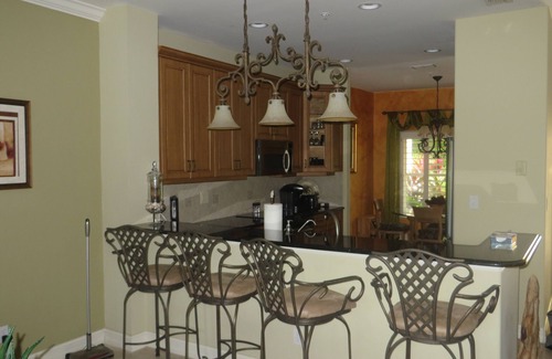 North Naples Condo | Tarpon Cove, Martinique 1st Floor Condo 2BR, 2 Bath -