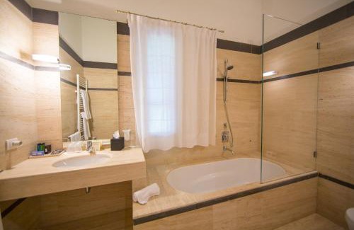 Guspini Hotel | Tartheshotel