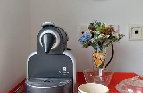 Leixões Apartment | Tasteful Beach Getaway with Private Terrace